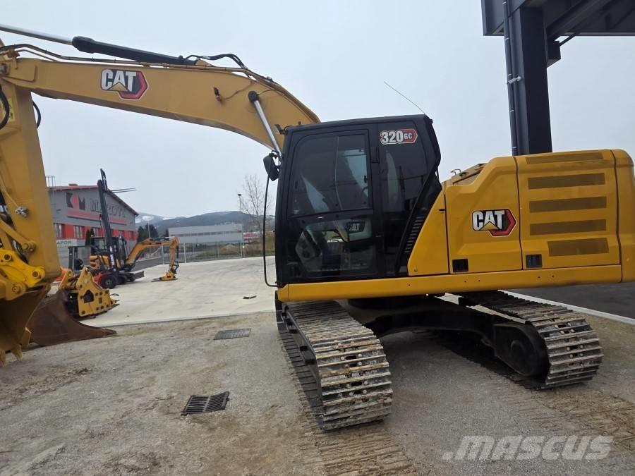 CAT 320 GC حفارات زحافة