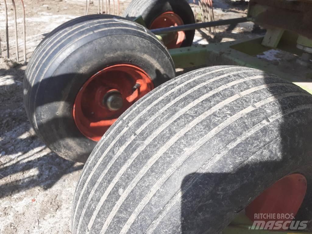 CLAAS Liner 430 S محشات