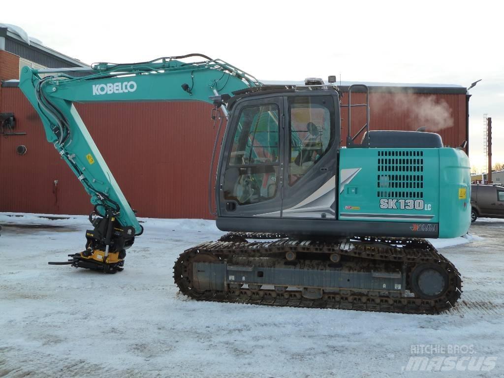 Kobelco SK130LC-11 حفارات زحافة