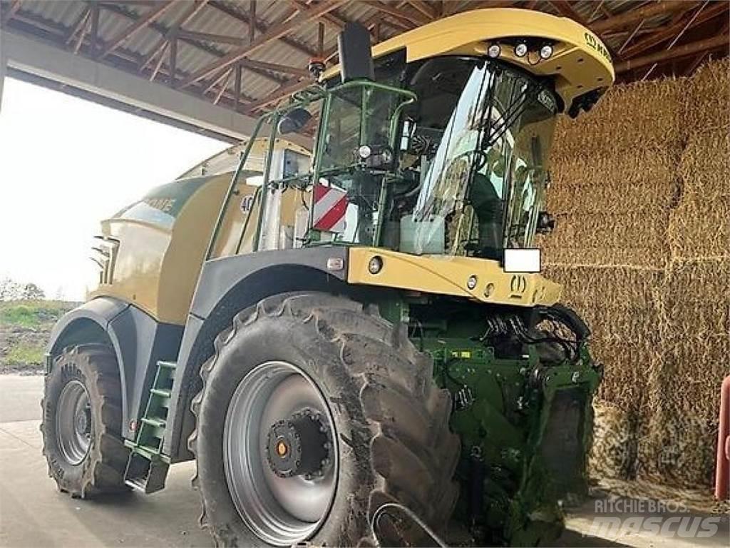Krone Big X 630 علافات ذاتية الدفع