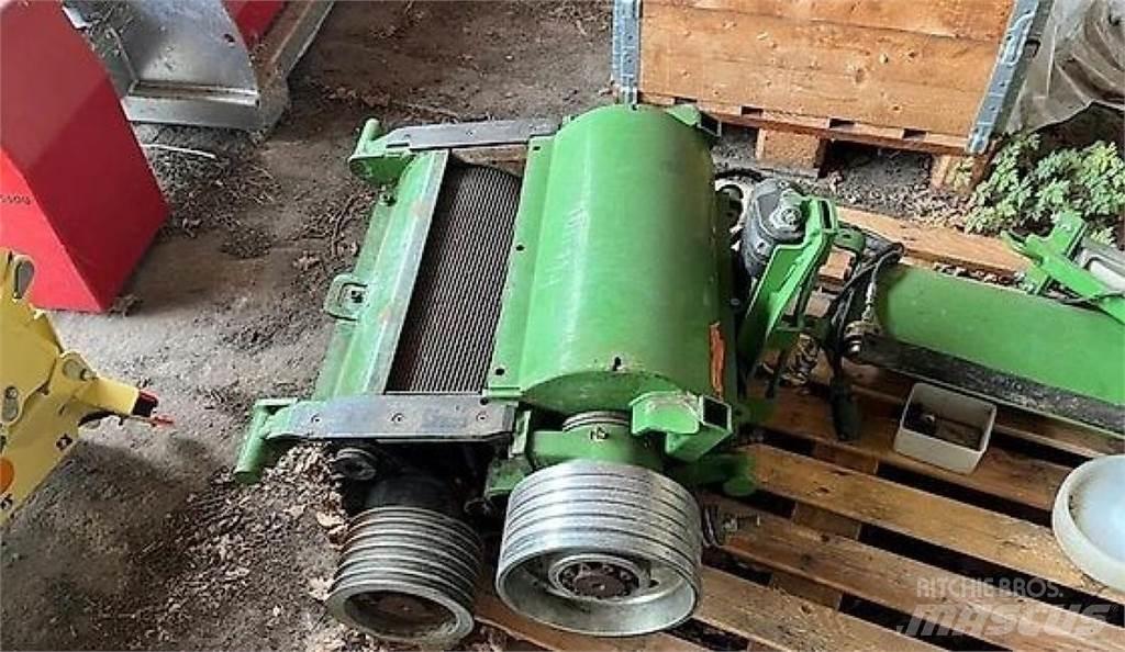 Krone Big X 630 علافات ذاتية الدفع