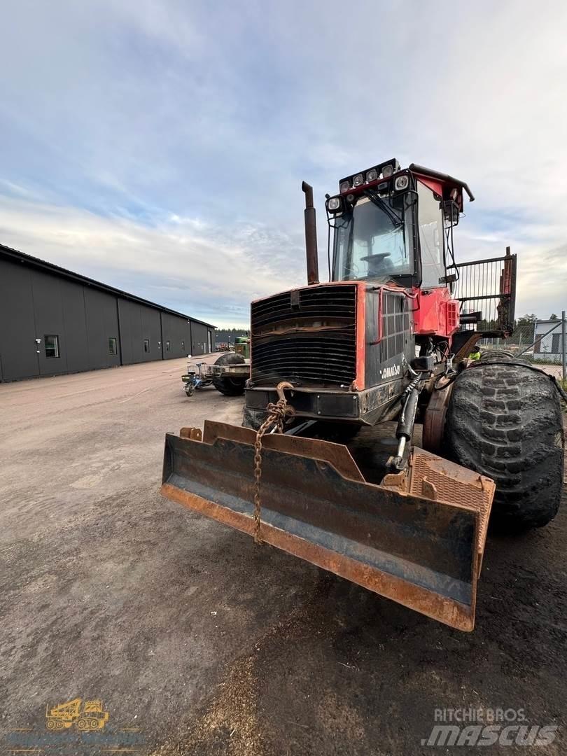 Valmet 890.3 شاحنات