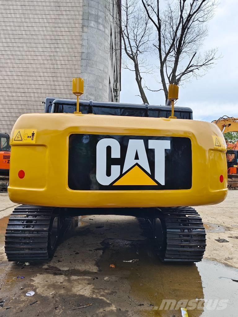 CAT 330D2L حفارات زحافة