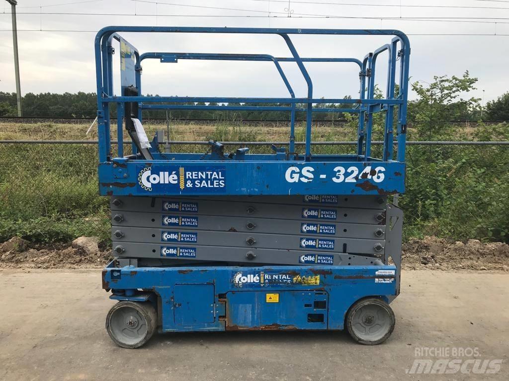 Genie GS 3246 رافعات مقصية الشكل