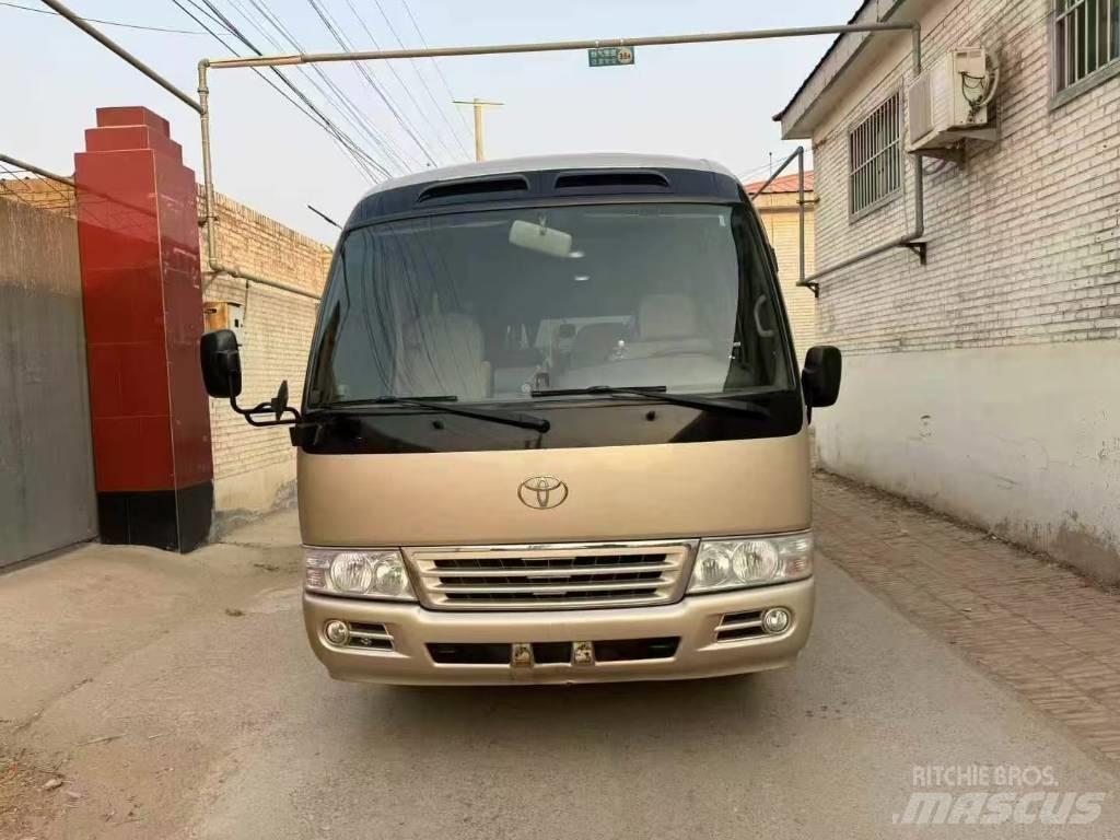 Toyota Coaster Bus حافلة صغيرة