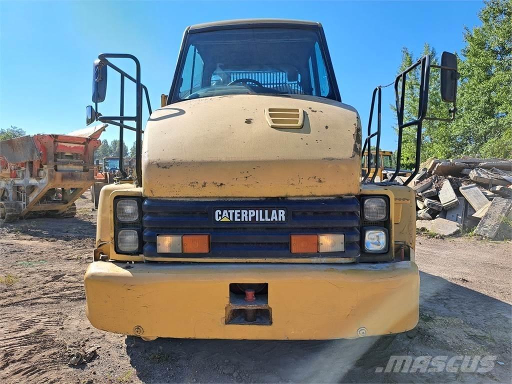 CAT 730 شاحنات بمقصورة وهيكل
