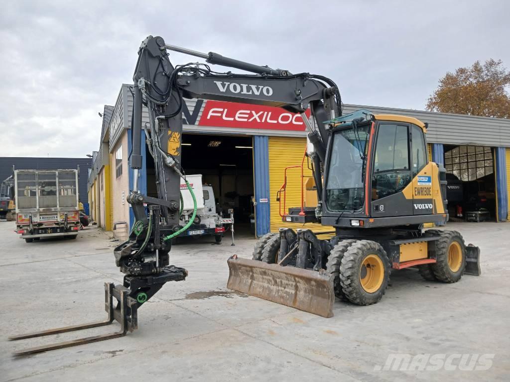 Volvo EWR 130 E حفارات بعجل