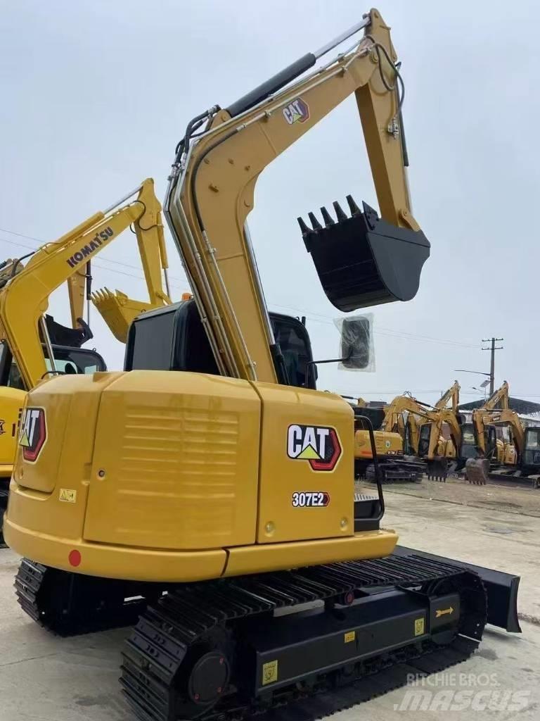 CAT 307E حفارات زحافة