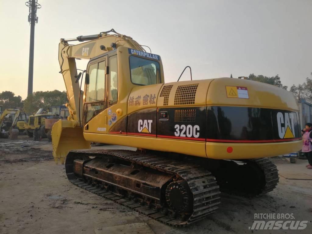 CAT 320C حفارات زحافة