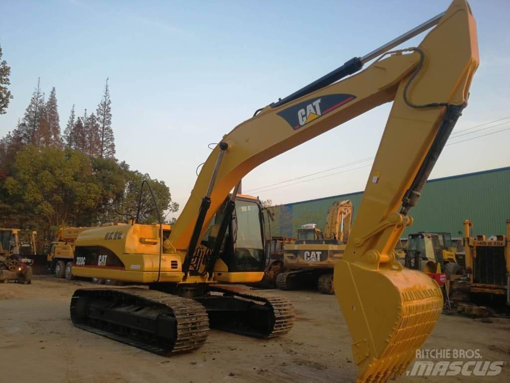 CAT 320C حفارات زحافة