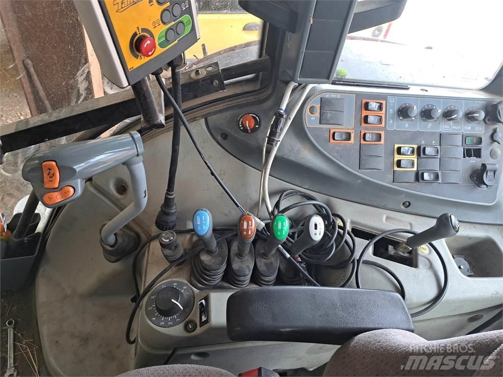 Valtra N123 الجرارات