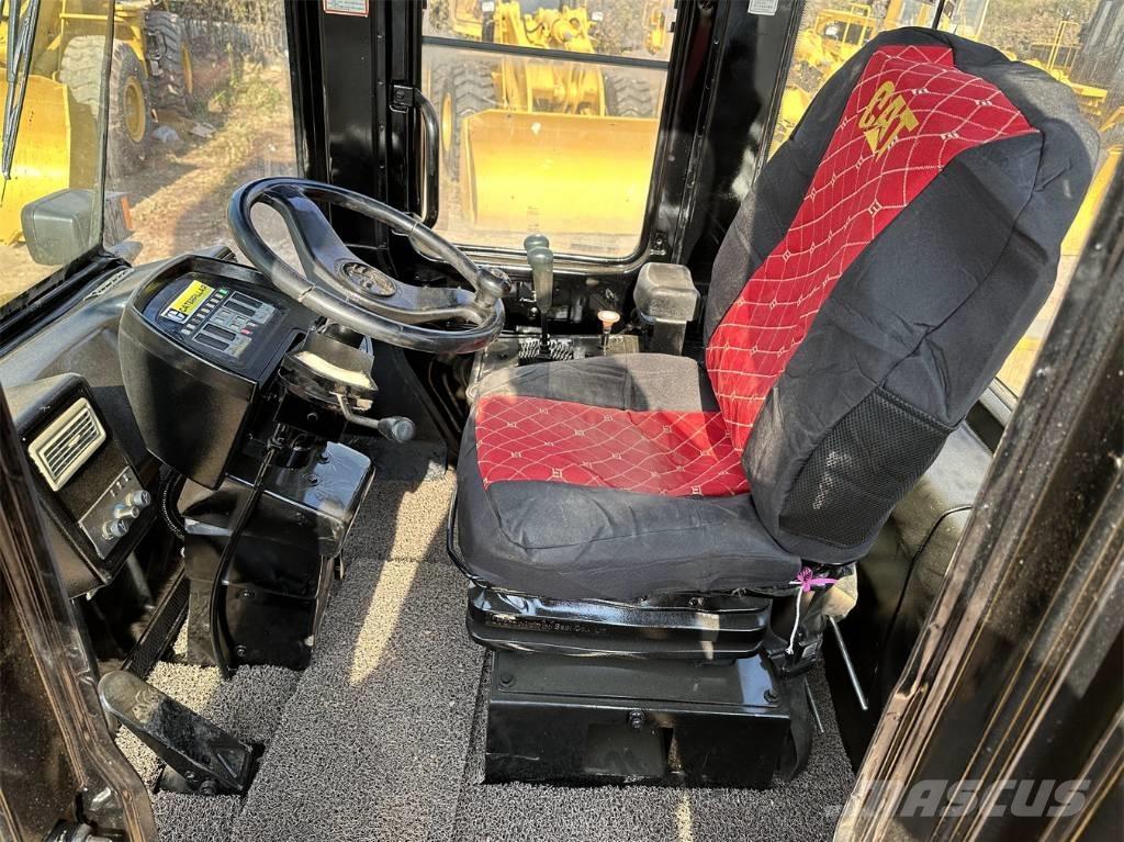 CAT 966 G لوادر بعجل