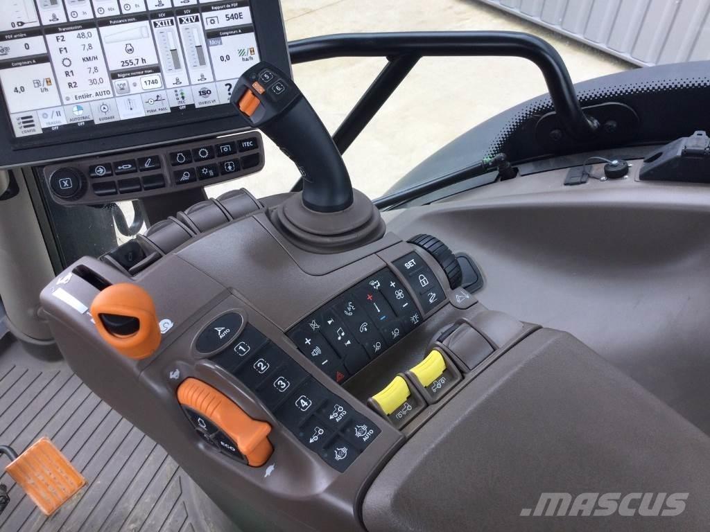 John Deere 6R155 الجرارات