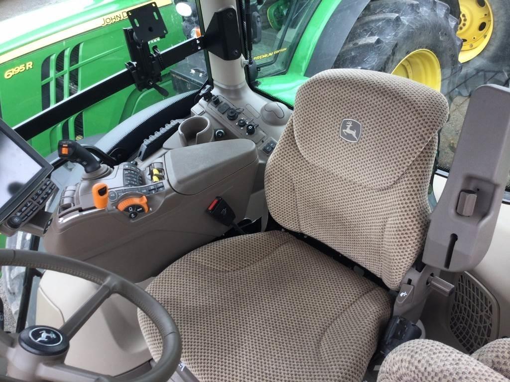 John Deere 6R155 الجرارات
