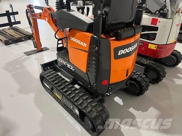 Doosan DX 10 Z حفارات صغيرة أقل من 7 طن (حفارات صغيرة)