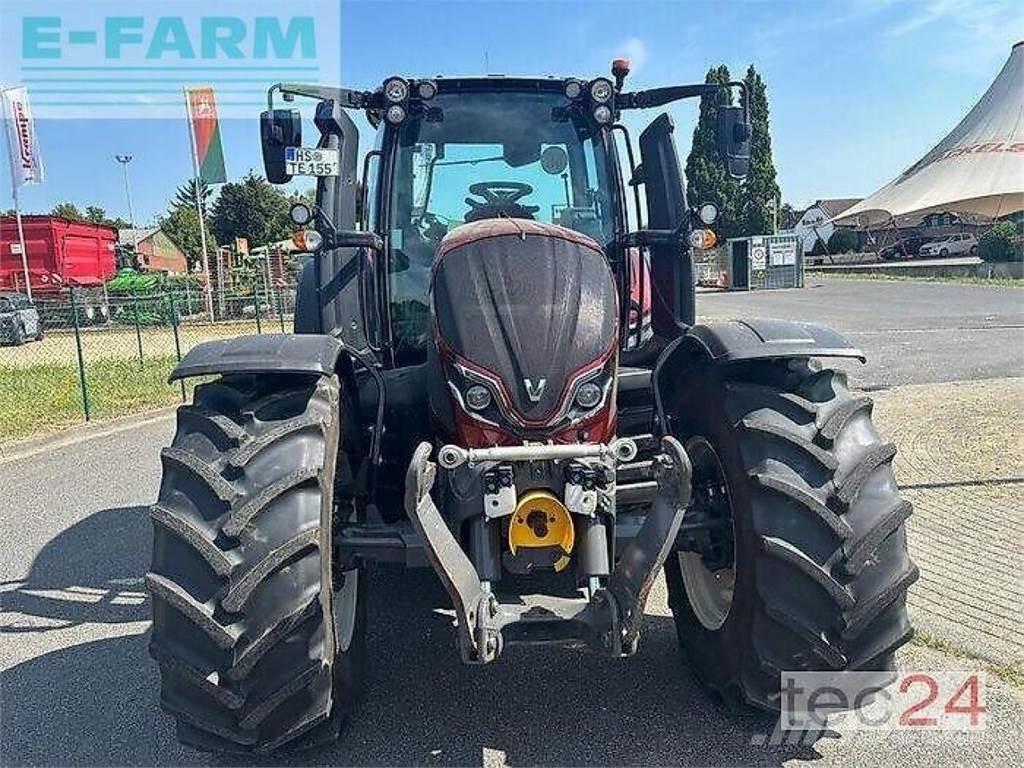 Valtra n 155 ed الجرارات