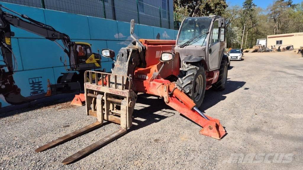 Manitou MT 1440 مناولات متداخلة