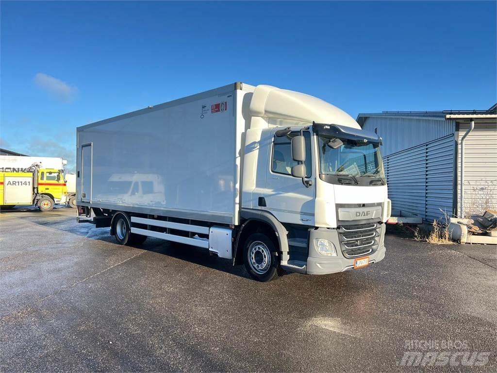 DAF CF 300 FA 4X2 شاحنات ذات هيكل صندوقي