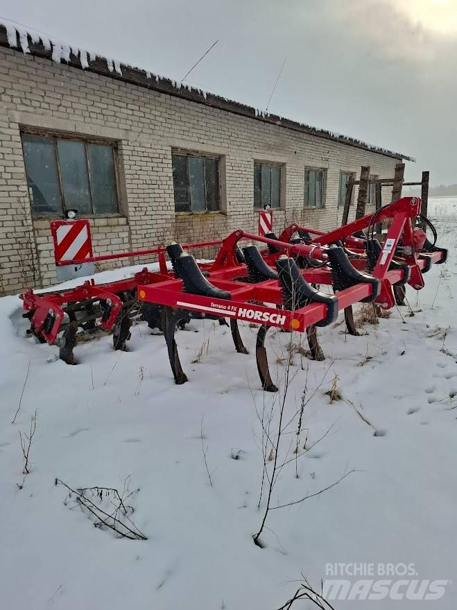 Horsch Terrano 4 FX المحراث الحفار