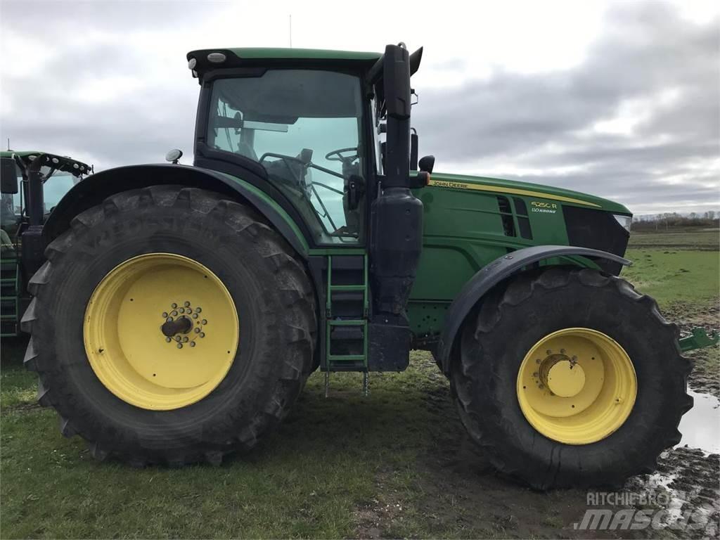 John Deere 6250R الجرارات