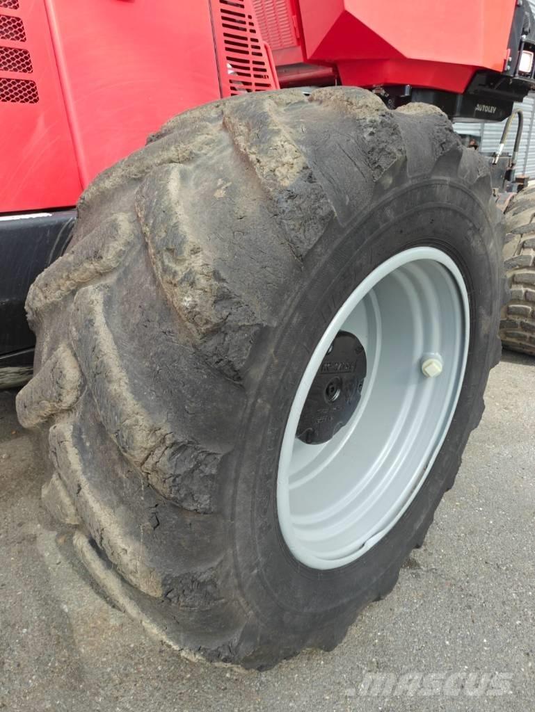 Komatsu 901 TX.1 حصادات
