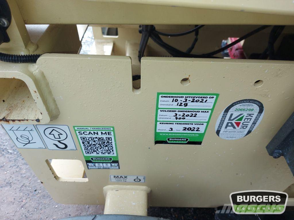 JLG 3246ES رافعات مقصية الشكل