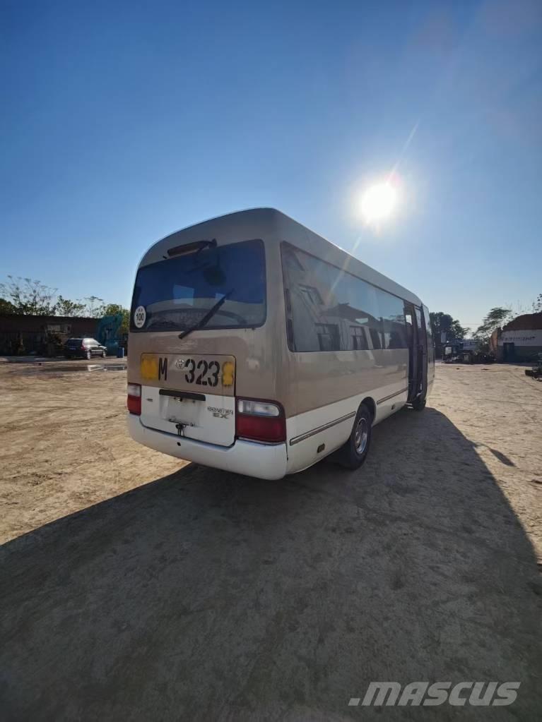 Toyota Coaster حافلة داخل المدينة