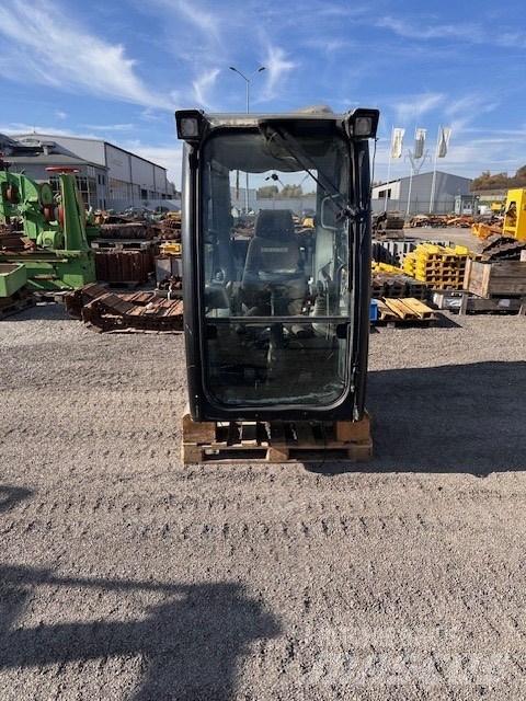 Liebherr LH 22 C كابينة والداخلية