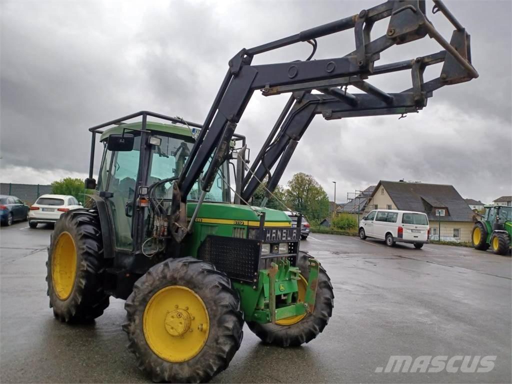 John Deere 6110SE الجرارات