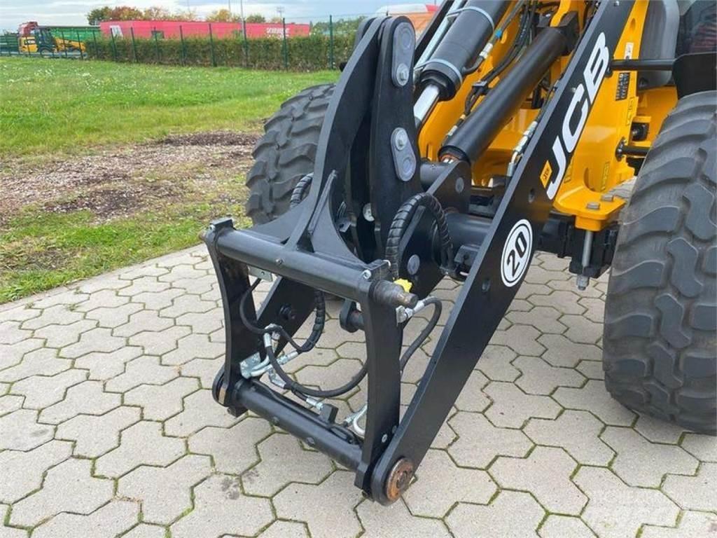 JCB 406 AGRI لوادر بعجل