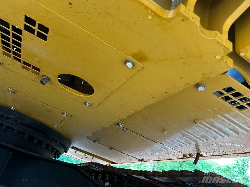 CAT 313 حفارات زحافة