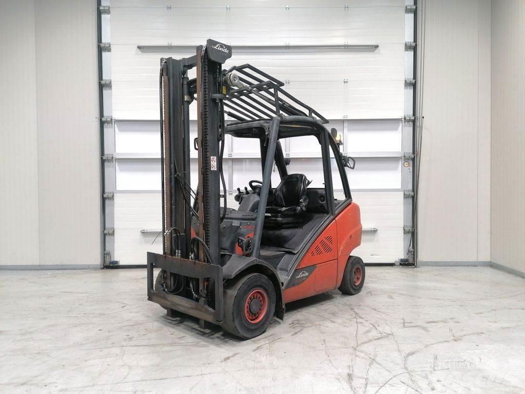 Linde H30D-02 شاحنات الديزل