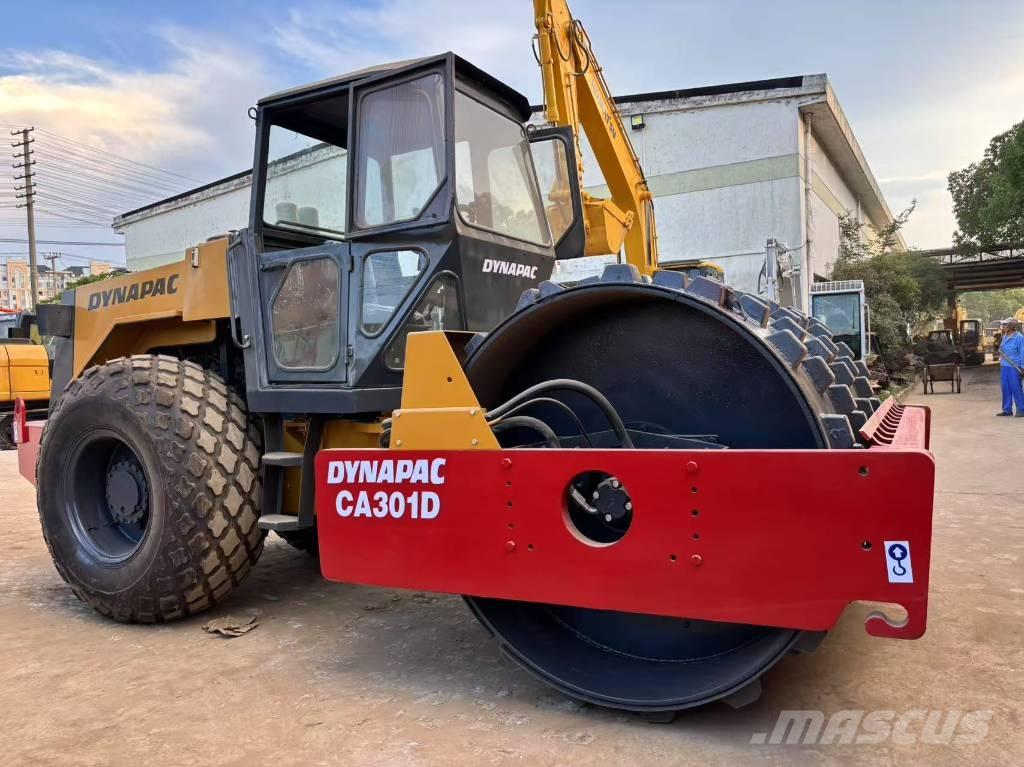 Dynapac CA 301 D مداحل أحادية الأسطوانة