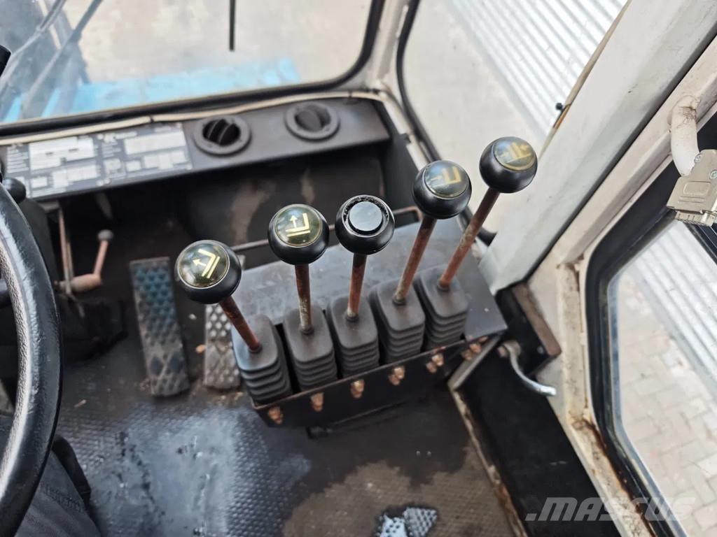 Kalmar DC 32-1200 شاحنات الديزل