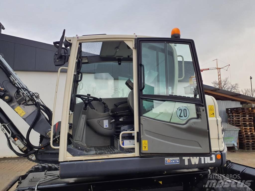 Schaeff TW 110 حفارات بعجل