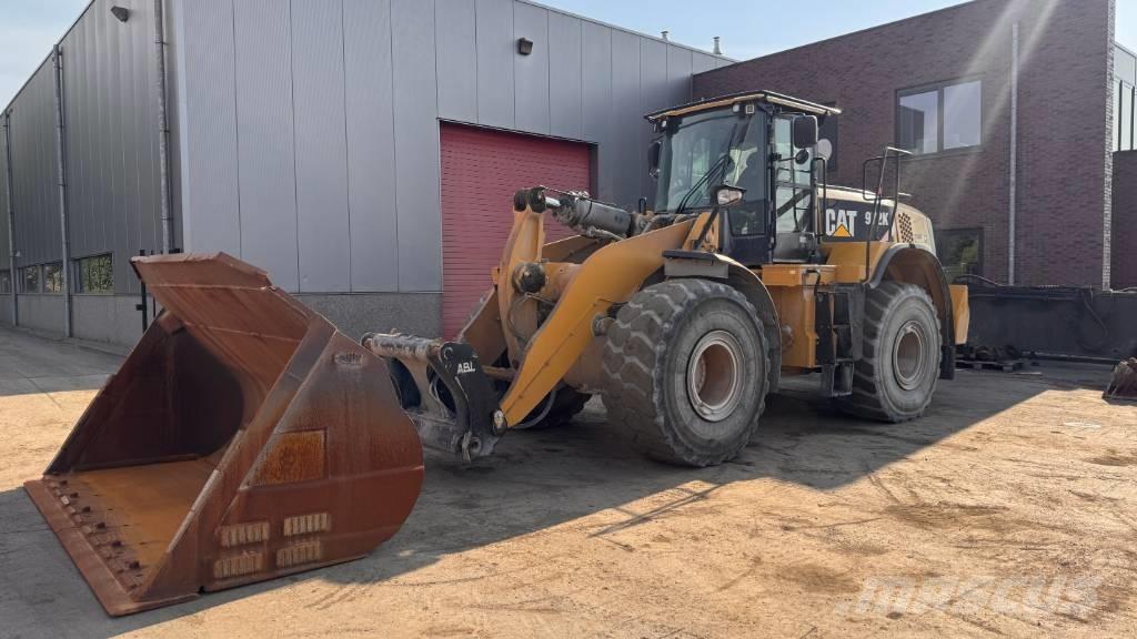 CAT 972 K لوادر بعجل