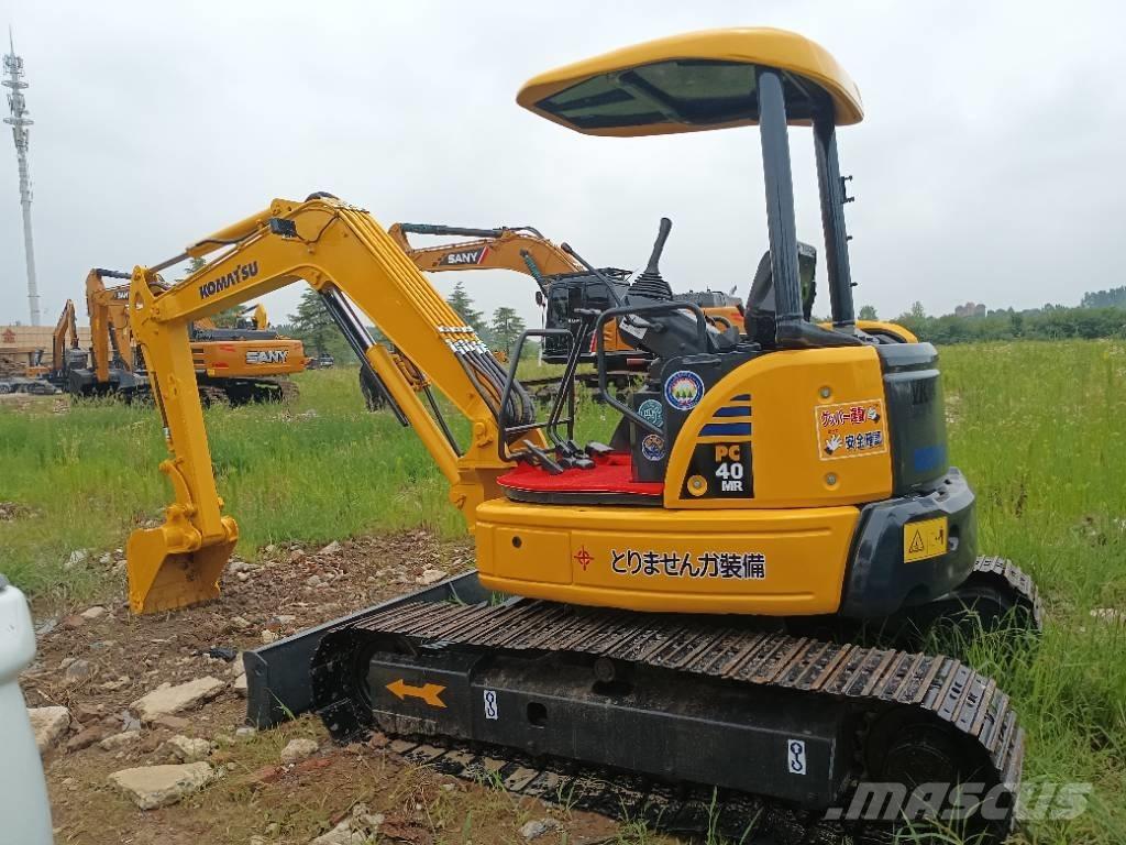 Komatsu PC 40 حفارات زحافة