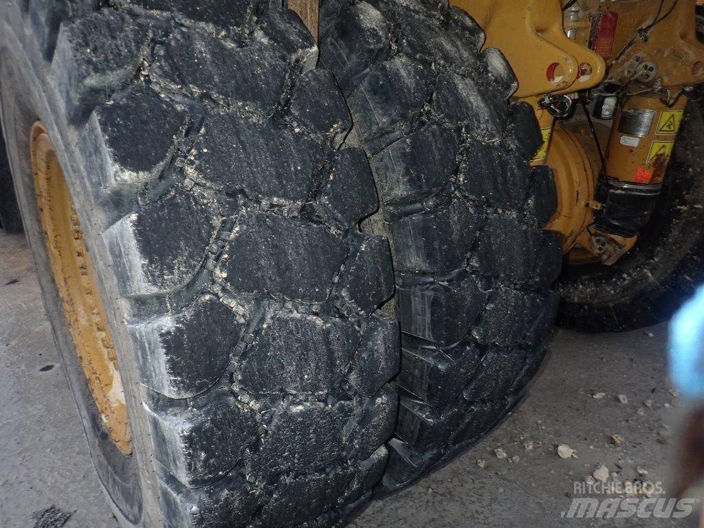 CAT 770 G ساحبات مفصلية