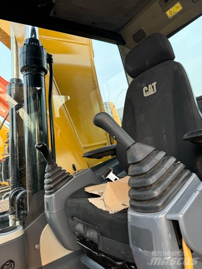 CAT 320D2 حفارات وسط 7 طن - 12 طن