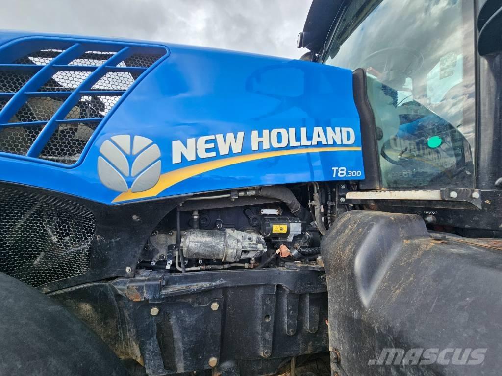 New Holland T 8.300 الجرارات