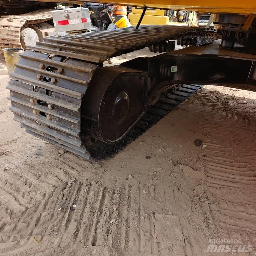 CAT 320 GC حفارات زحافة