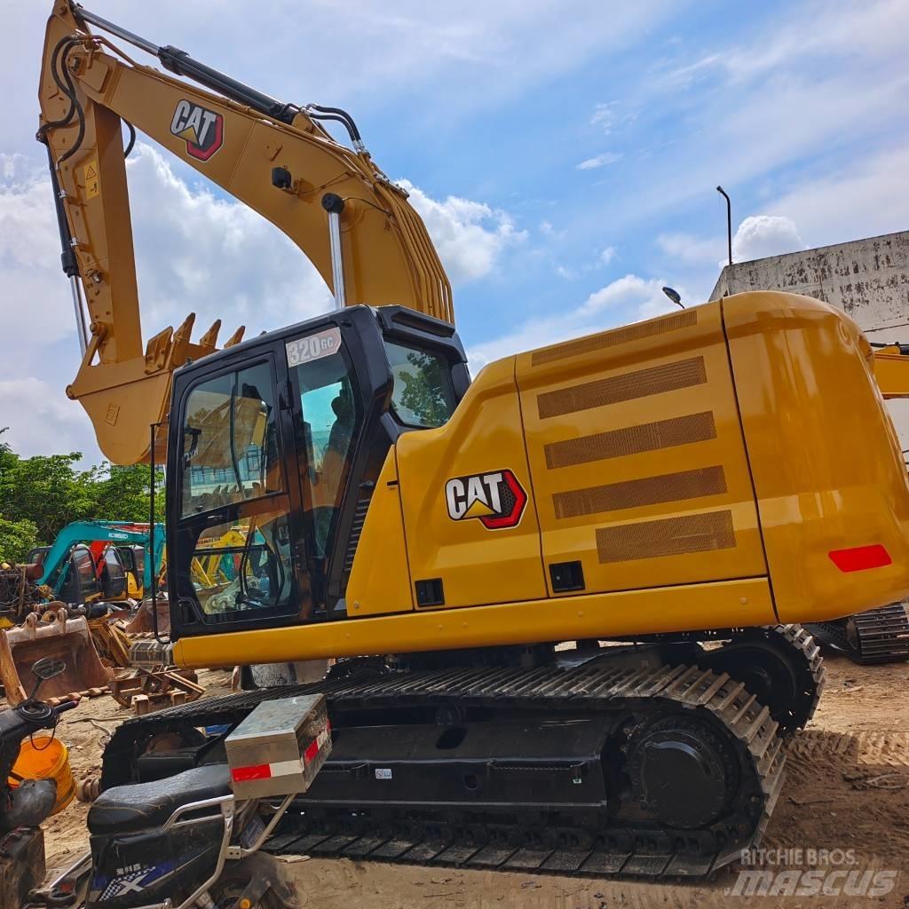 CAT 320 GC حفارات زحافة