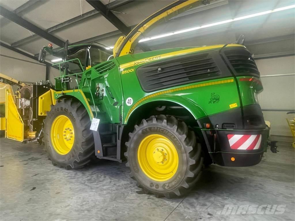 John Deere 9500 i علافات ذاتية الدفع
