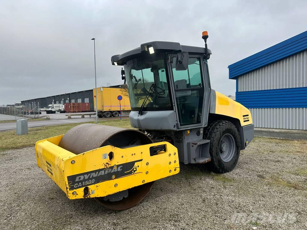 Dynapac CA 1500 مداحل أحادية الأسطوانة