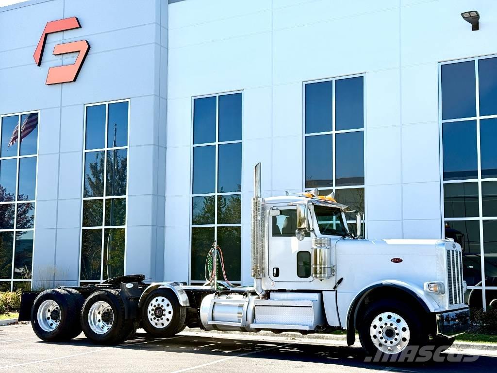 Peterbilt 389 PRIDE وحدات الجر