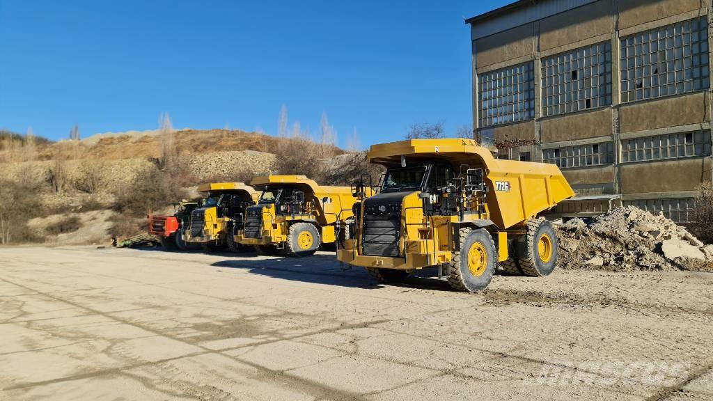 CAT 772G شاحنات المخلفات الصلبة