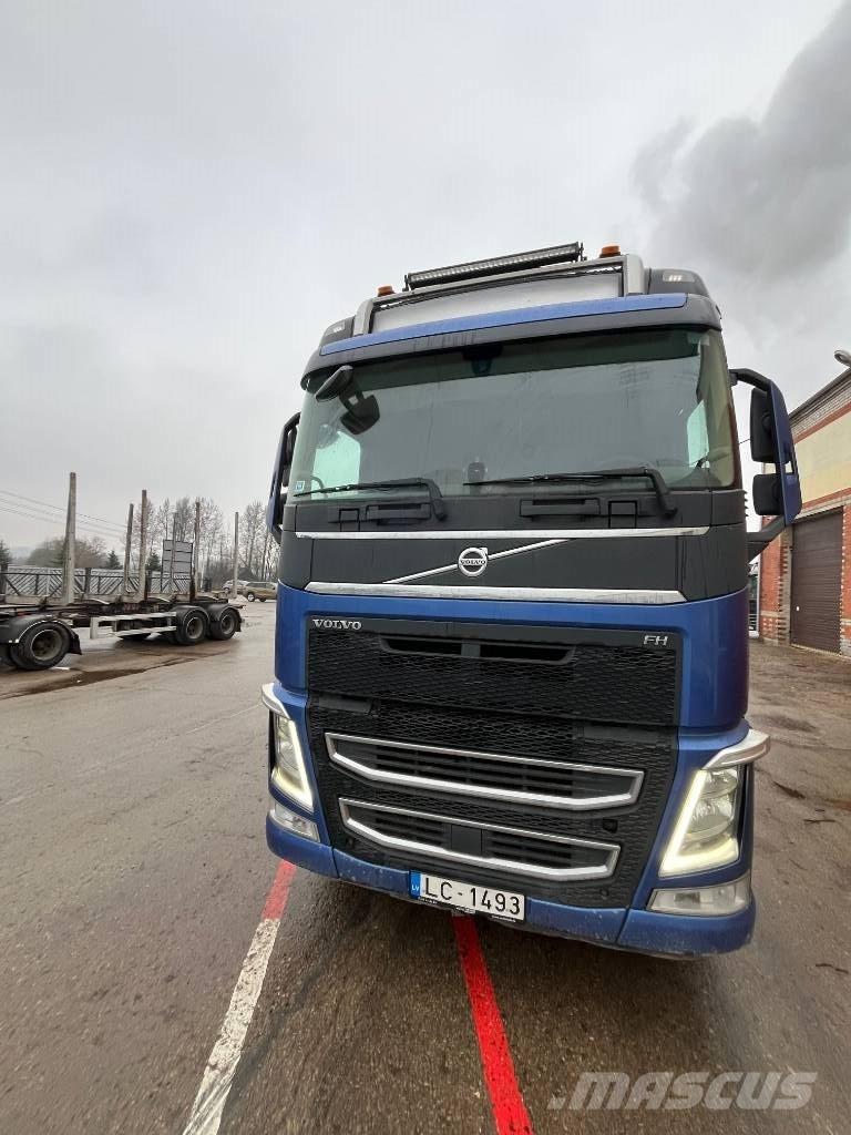 Volvo FH شاحنات أشجار