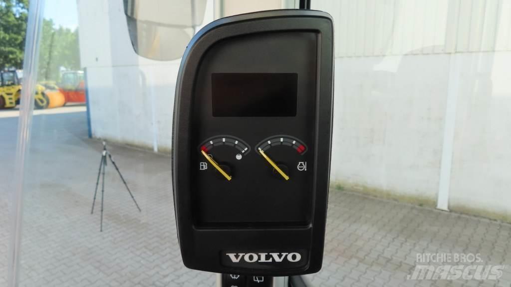 Volvo SD 75 B مداحل أحادية الأسطوانة