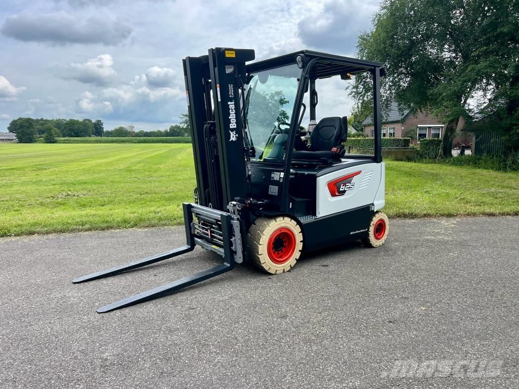 Bobcat B 25 X-7 Plus شاحنات ذات رافعات شوكية تعمل بالكهرباء