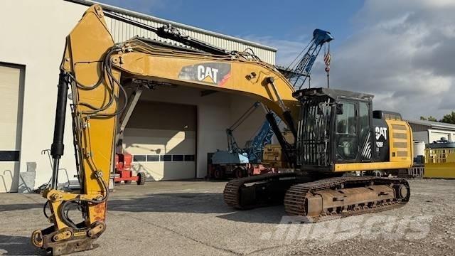 CAT 326F LN حفارات زحافة